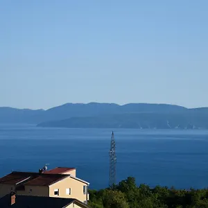  Apartment Trampi